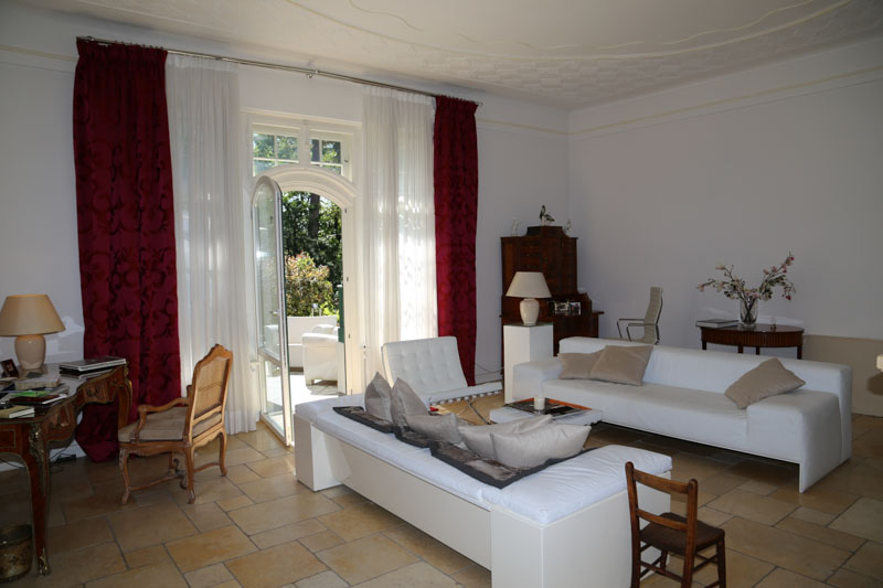 Wohnbereich Altbau-Wohnung, Muenchen-Solln, Prinz-Ludwigs-Hoehe, Eigentumswohnung, Villenkolonie, Terrasse, Park, Denkmalschutz, Isarufer, Stuck, Gästezimmer, Bibliothek, Tiefgarage, Apartment