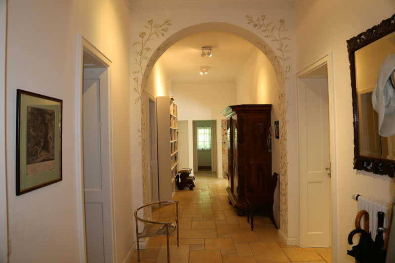 Wohnungsflur Altbau-Wohnung, Muenchen-Solln, Prinz-Ludwigs-Hoehe, Eigentumswohnung, Villenkolonie, Terrasse, Park, Denkmalschutz, Isarufer, Stuck, Gästezimmer, Bibliothek, Tiefgarage, Apartment